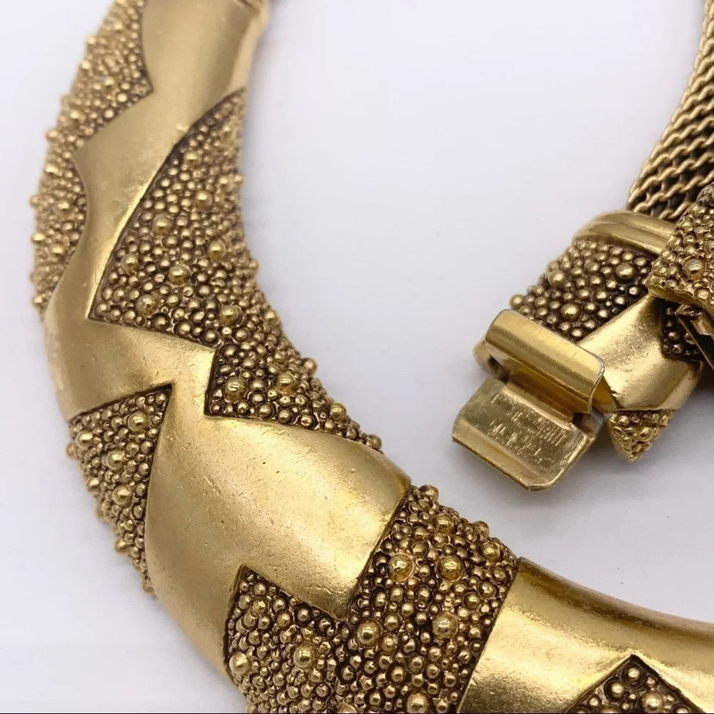 Monet Vintage Modernist Gold Bar & Mesh Collar Necklace - Picture 4 of 7